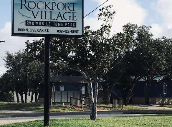 1800 N Live Oak St unit 51 - Rockport, TX
