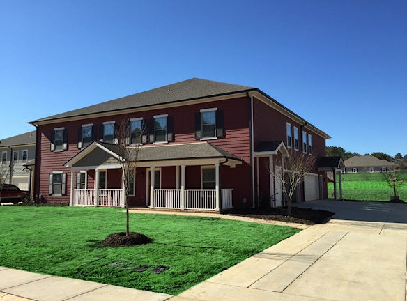 Church Court Apartments - Holly Springs, MS