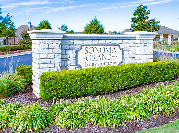 Sonoma Grande Apartments - Tulsa, OK