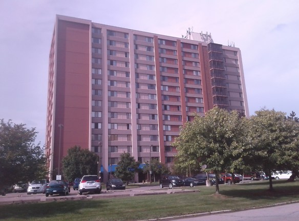 Dearborn Heights Co-Op Towers Apartments - Dearborn Heights, MI