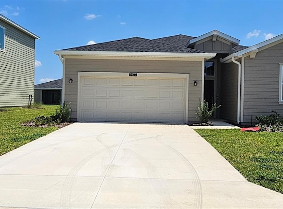 3977 NE 33rd Ave - Ocala, FL