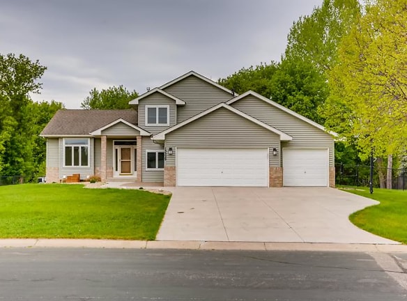 13329 Fawn Trail - Rogers, MN