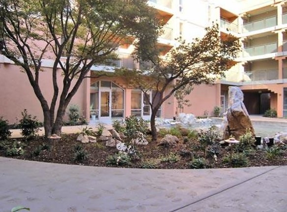 Ping Yuen Apartments - Sacramento, CA