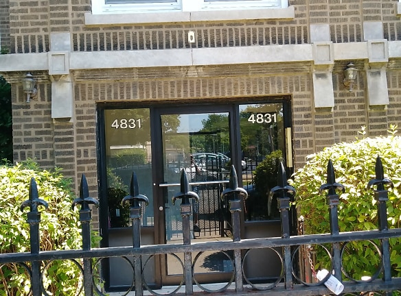 4831 N Kimbal Ave Apartments - Chicago, IL