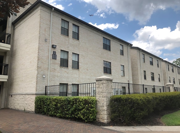 Cullen Oaks Apartments - Houston, TX