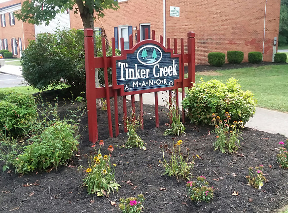Tinker Creek Manor Townhomes Apartments - Roanoke, VA