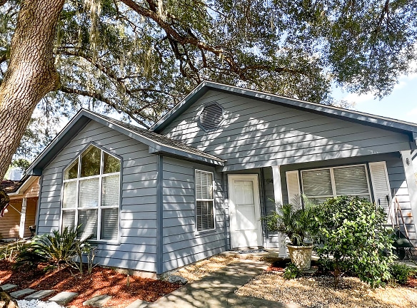948 Oyster Cove Rd - Beaufort, SC