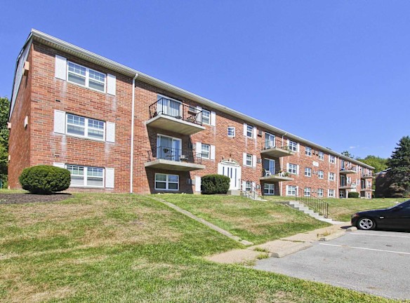 Presidential Arms Apartments - Allison Park, PA