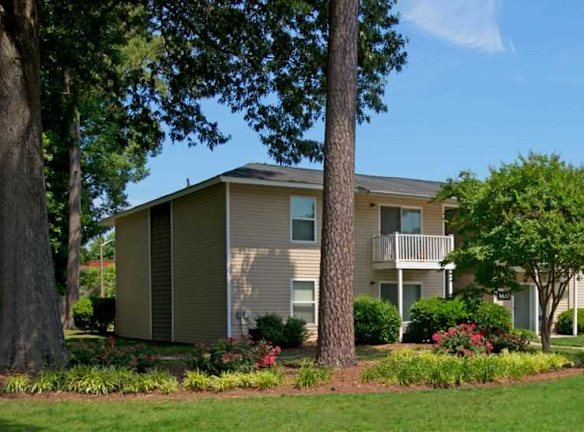 Chesapeake Pointe Apartments