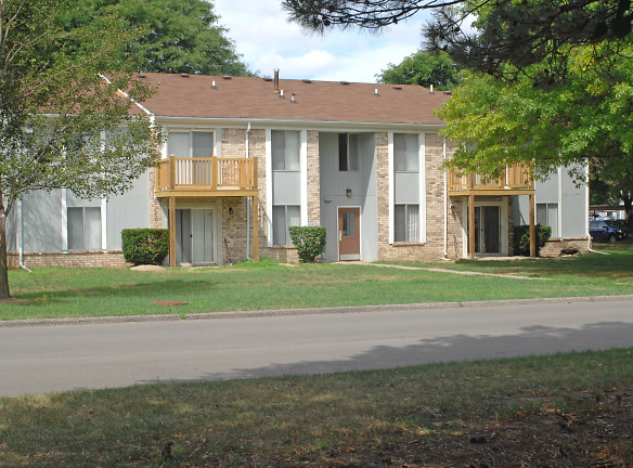 Spring Hill Apartments - Shelby Township, MI