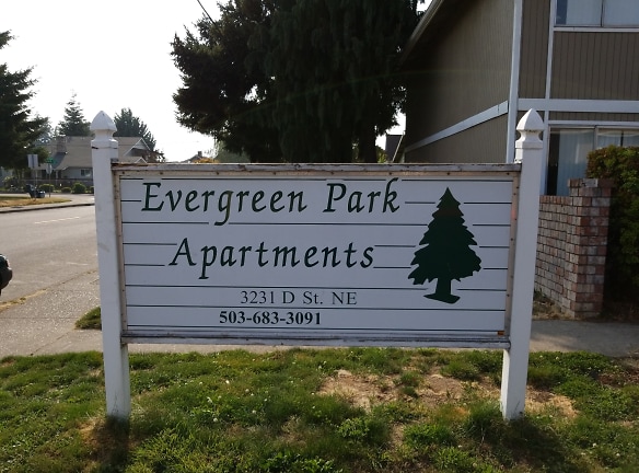 Evergreen Park Apartments - Salem, OR