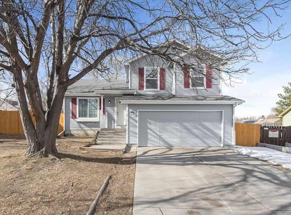 9659 Gilpin St - Thornton, CO