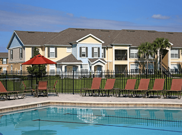 Hammock Oaks Apartments - Mount Dora, FL