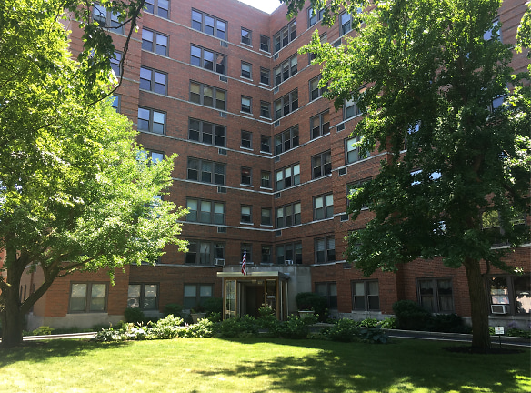 Ridge Davis Cooperative Apartments - Evanston, IL