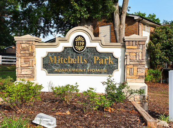 Mitchell`s Park Apartments - Smyrna, GA