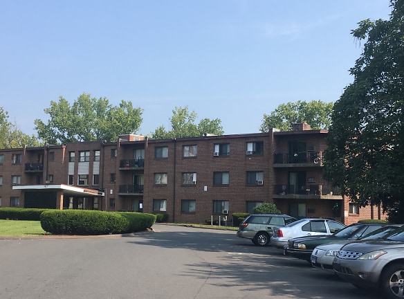 Stonecreek Apartments - East Hartford, CT