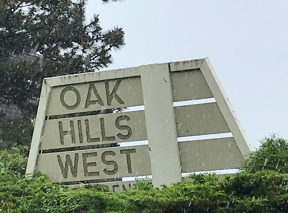 Oak Hills West Apartments - Lorain, OH