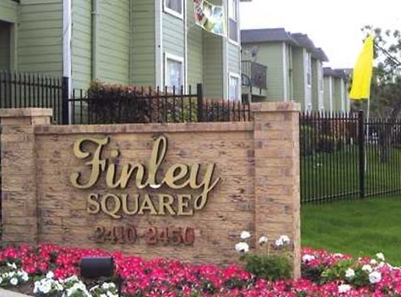 Finley Square - Irving, TX