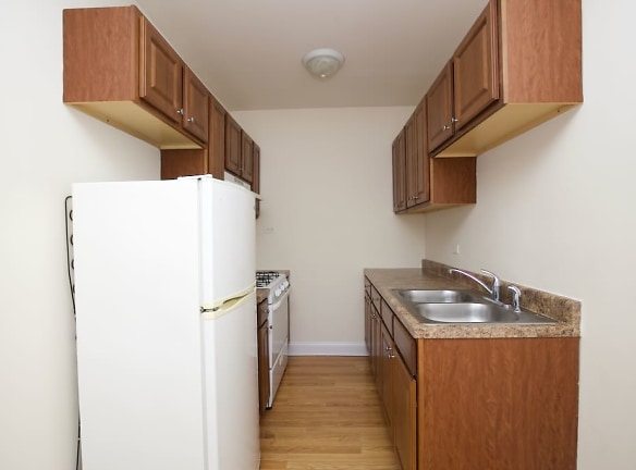 2600 N Kimball 603 - Chicago, IL