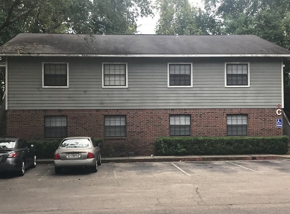 Camden Place Apartments - Tallahassee, FL