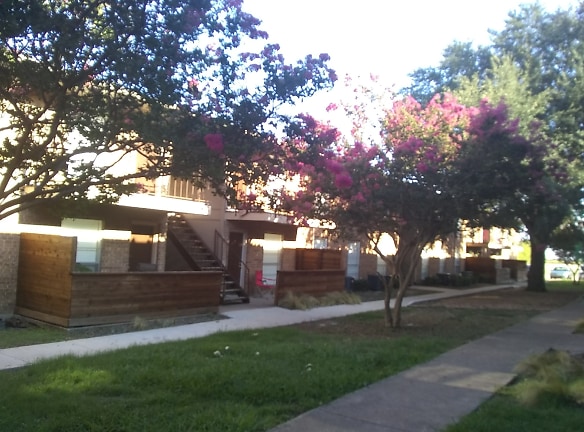 The Ridge Apartments - Greenville, TX