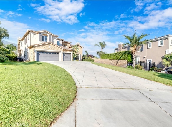 4925 Lone Acres Ct - Rancho Cucamonga, CA