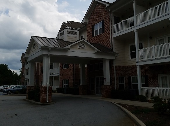 Shoal Creek Manor Apartments - Locust Grove, GA
