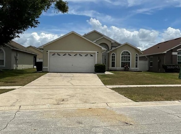 2427 Shelby Circle - Kissimmee, FL