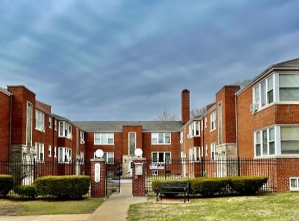4809 Knoxville Ave unit 2B - Peoria, IL