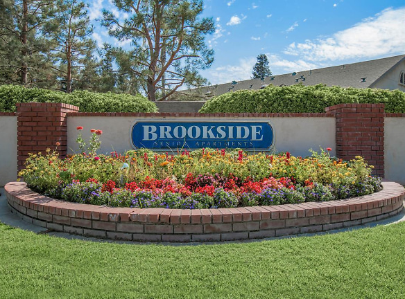 Brookside Senior Apartments - Bakersfield, CA