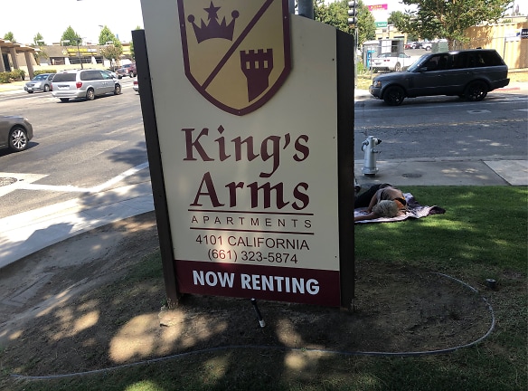 King'S Arms Apts Apartments - Bakersfield, CA