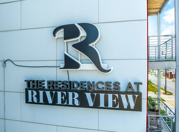 The Residences At River View - Des Moines, IA