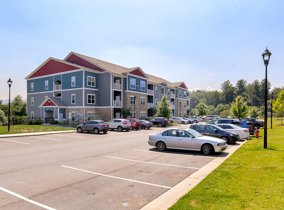10 Newbridge Apartments - Asheville, NC