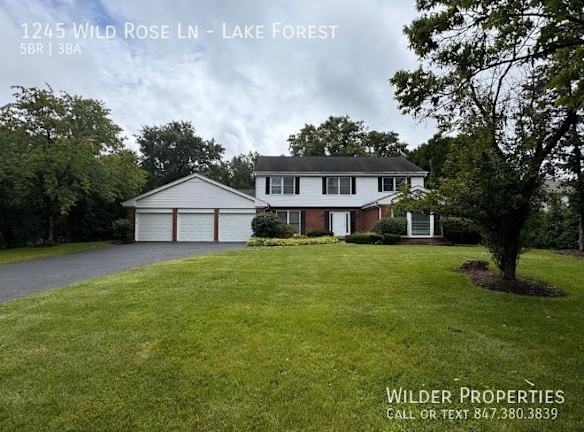 1245 Wild Rose Ln - Lake Forest, IL