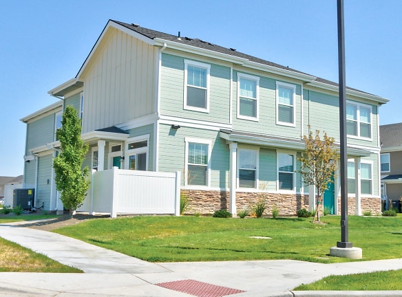 Sunnyvale Village ! 1 Month Free For All Move-ins Before 3/15! Apartments - Nampa, ID