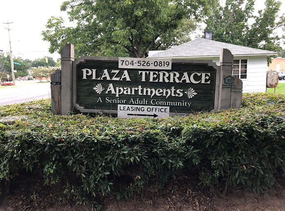 Plaza Terrace Apartments - Charlotte, NC