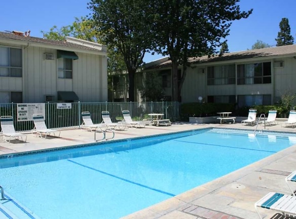 Woodcreek Apartments - Downey, CA