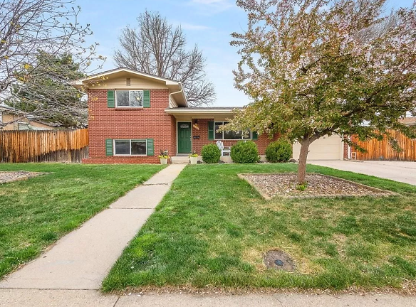 11371 W 60th Ave - Arvada, CO