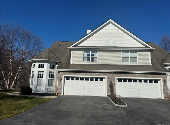 24 Green Ct - Middletown, NY
