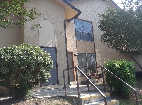 Donaldson Villas Apartments - San Antonio, TX