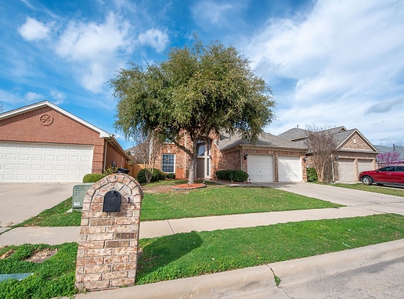 4408 Bloomfield Ct - Fort Worth, TX