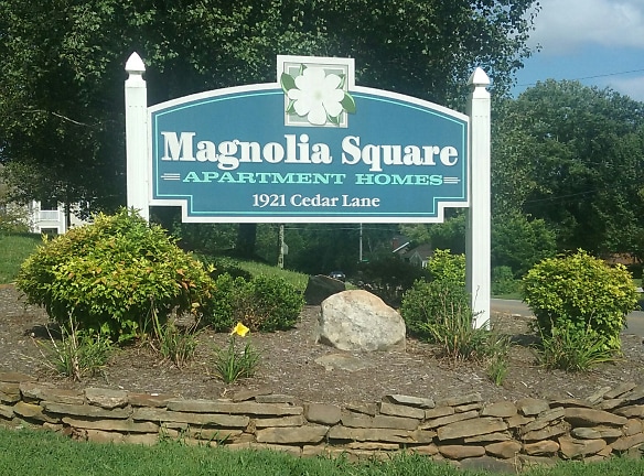 Magnolia Square Apartments - Knoxville, TN