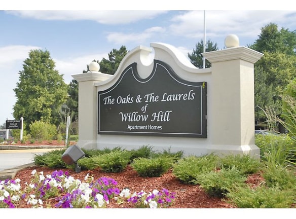 Laurels Of Willow Hill - Justice, IL