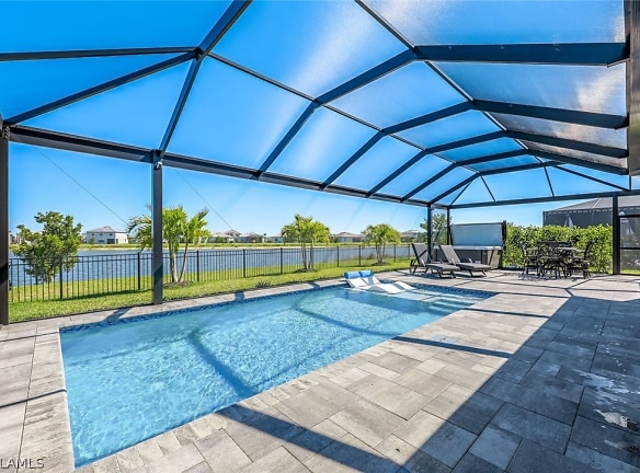 11477 Canopy Loop - Fort Myers, FL