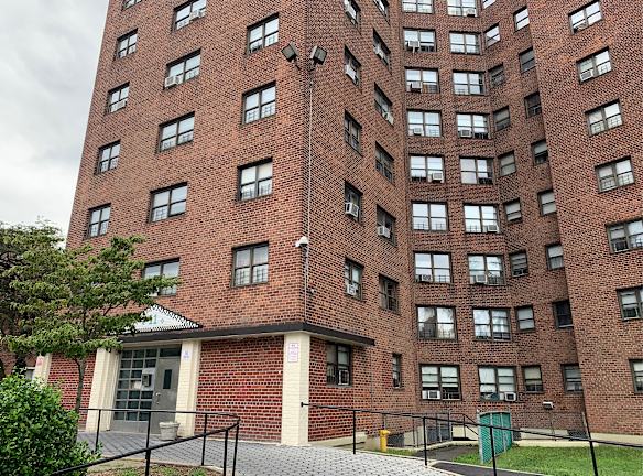 11 Fisher Court Apartments - White Plains, NY