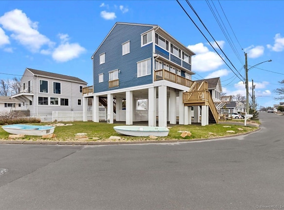 211 Morgan Ave - East Haven, CT