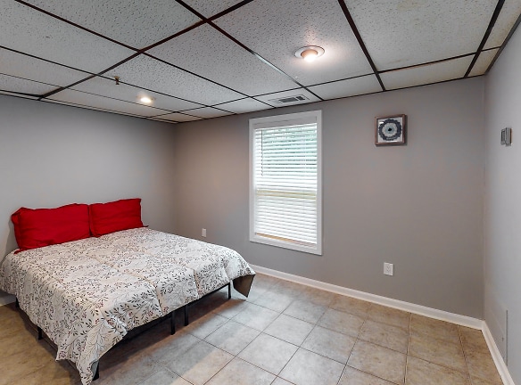 Room For Rent - Douglasville, GA