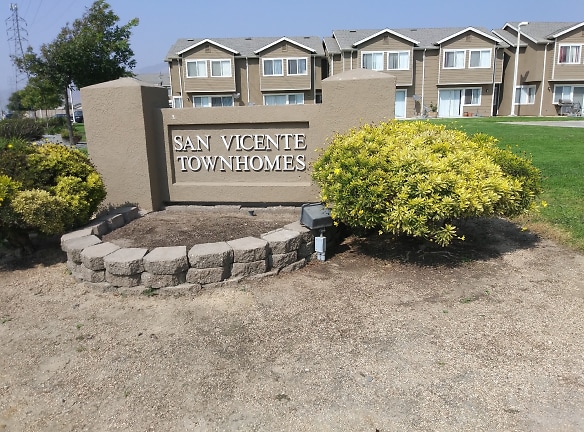 San Vicente Townehomes Apartments - Soledad, CA