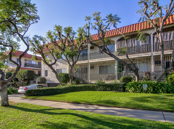 Lido Apartments At 10535 Rose Avenue - Los Angeles, CA