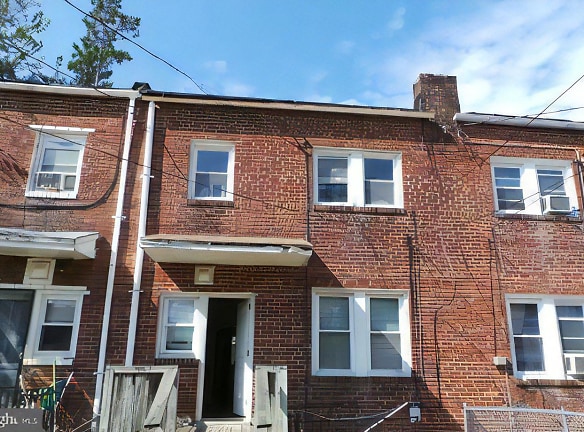 3815 Cottage Ave - Baltimore, MD